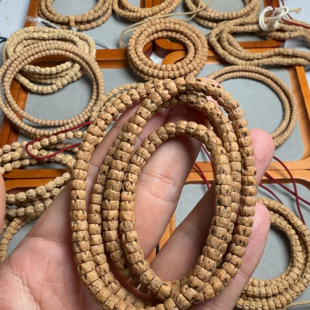 上***日柏香籽/百香籽吊坠