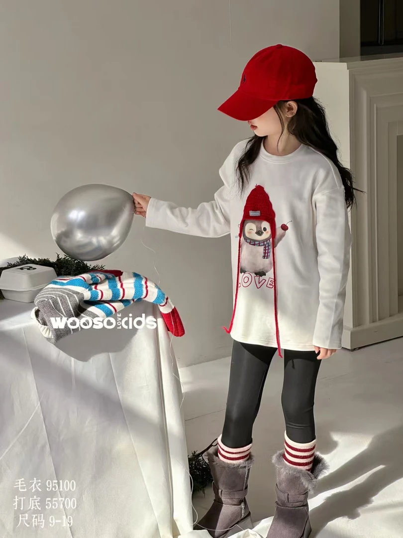 Woos女童2025冬新款中大童韩版企鹅红色小帽休闲加绒卫衣新年款