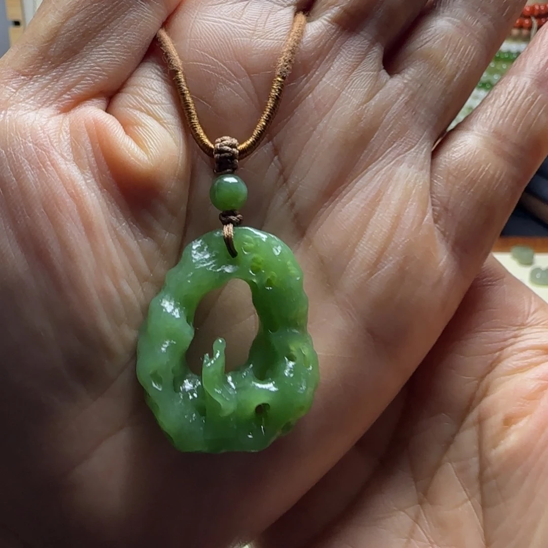 和田玉（碧玉）未镶嵌颈饰