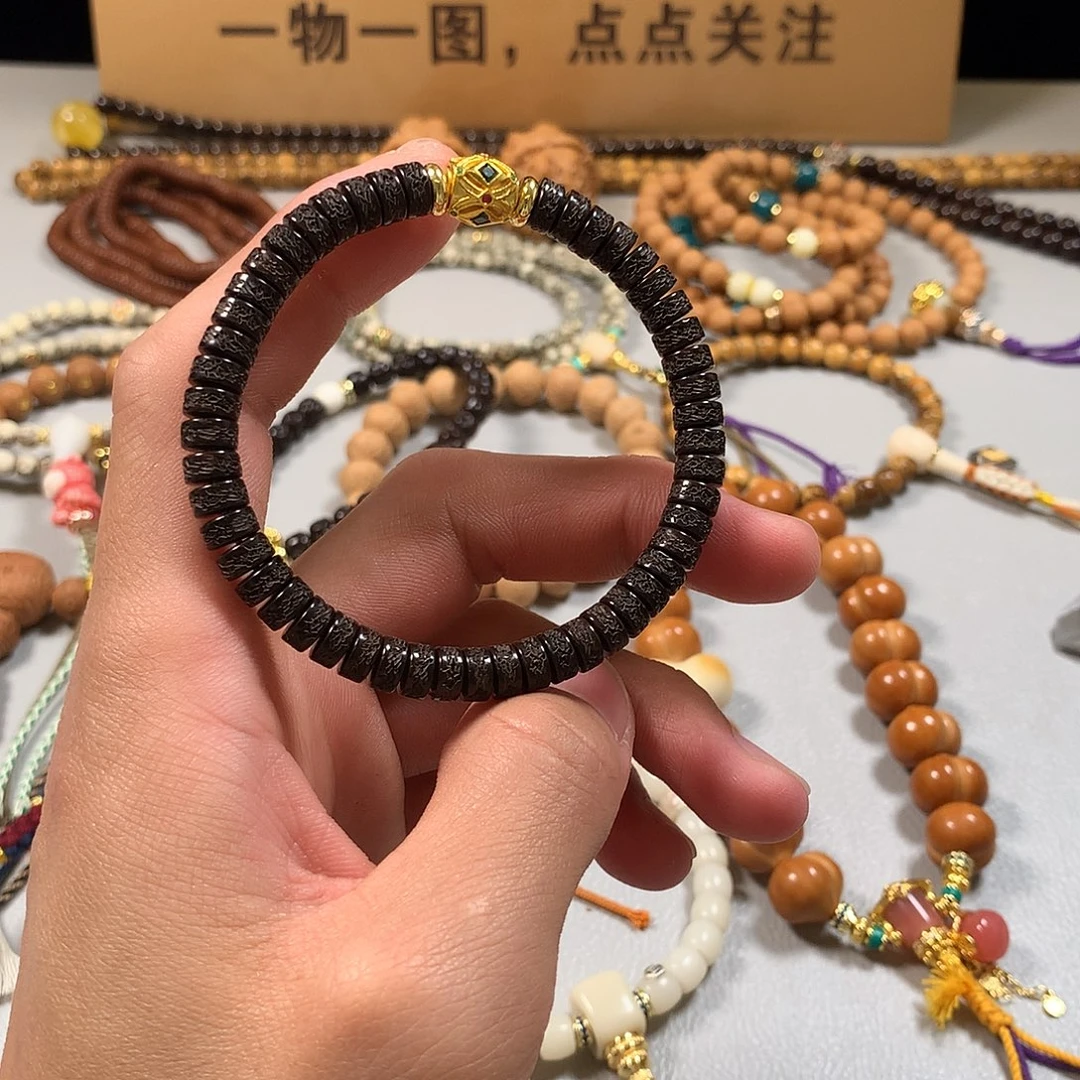 椰蒂吊坠。。。。。。。。。。