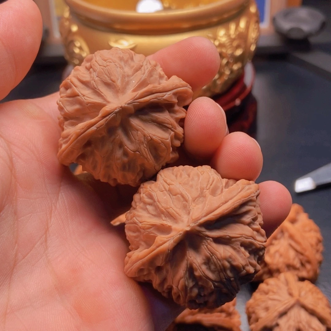 文玩核桃吊坠宫灯