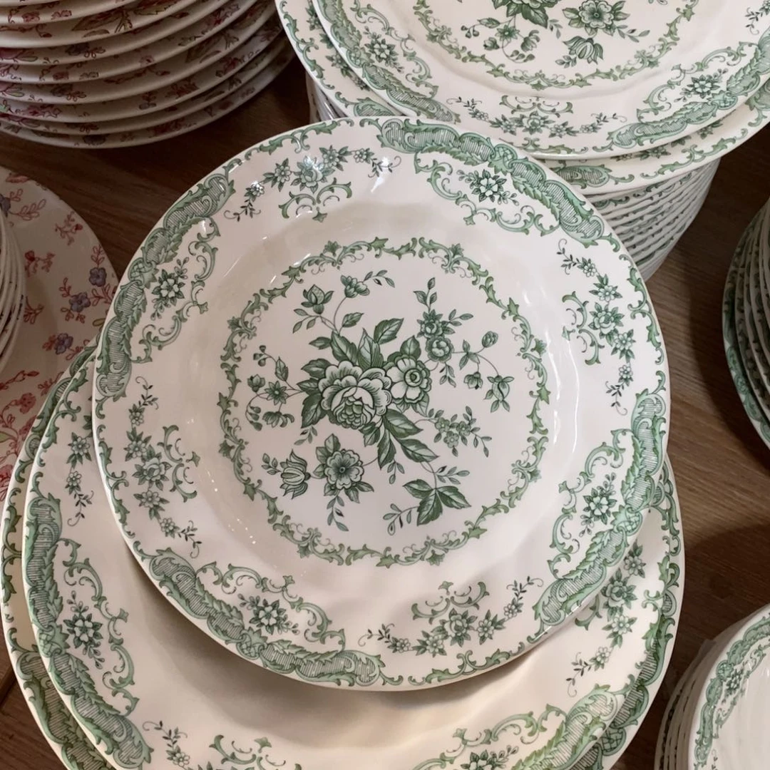 瓷微瑕绿色八寸平盘