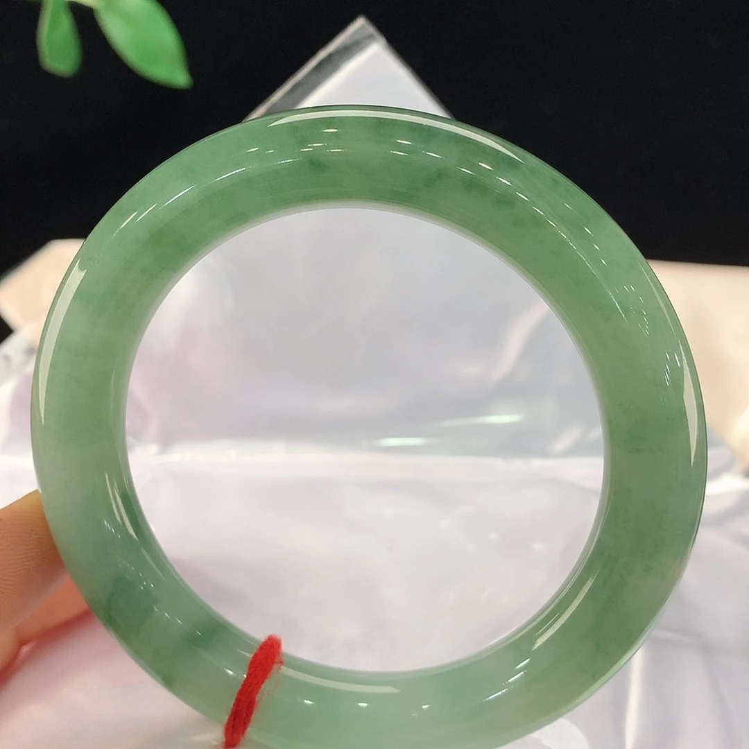 翡翠未镶嵌手镯4001