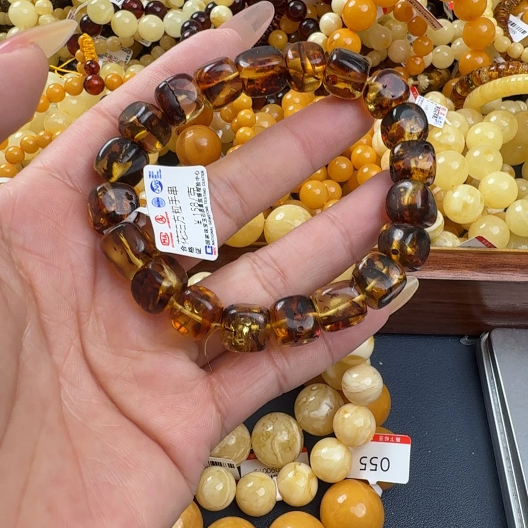 琥珀未镶嵌珠宝奇石