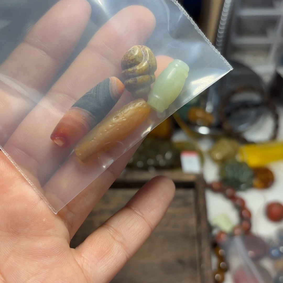 南红玛瑙手链未镶嵌画****界