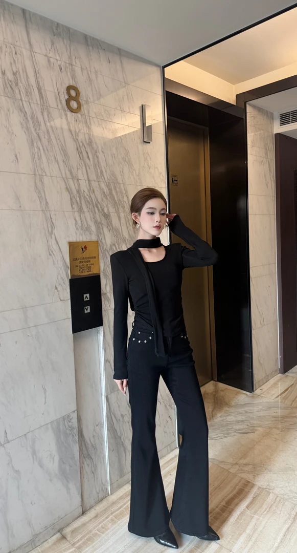 【杭州晨晨】女神裤  口袋设计感磨毛微喇裤（梨形身材天菜裤）