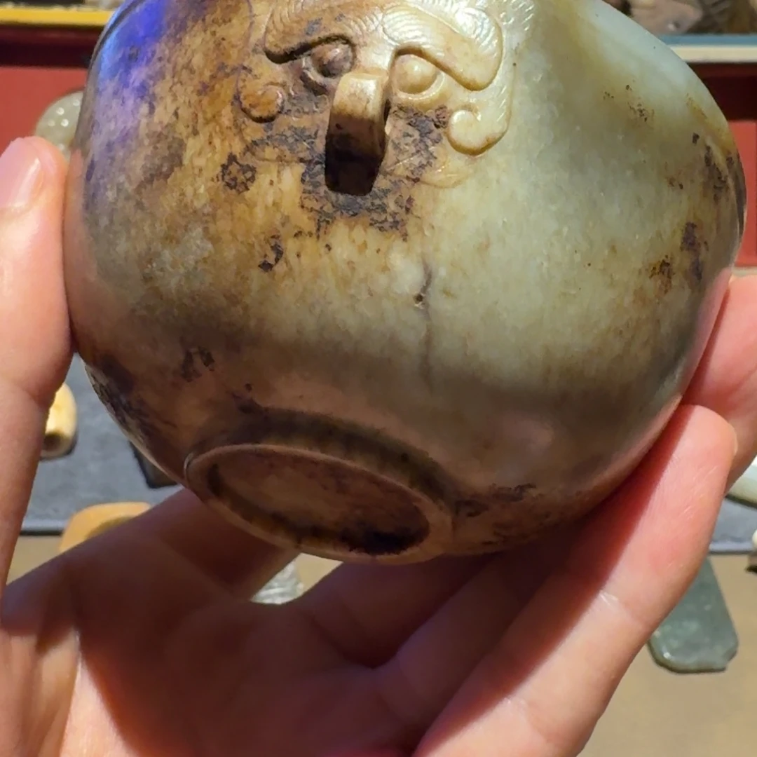 江***南未镶嵌和田玉摆件