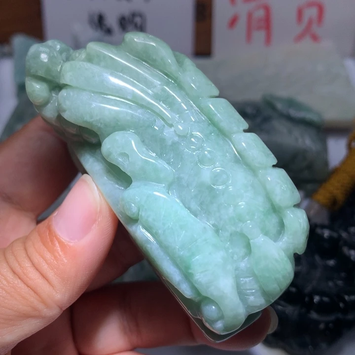 翡翠未镶嵌颈饰保真天然A货翡翠