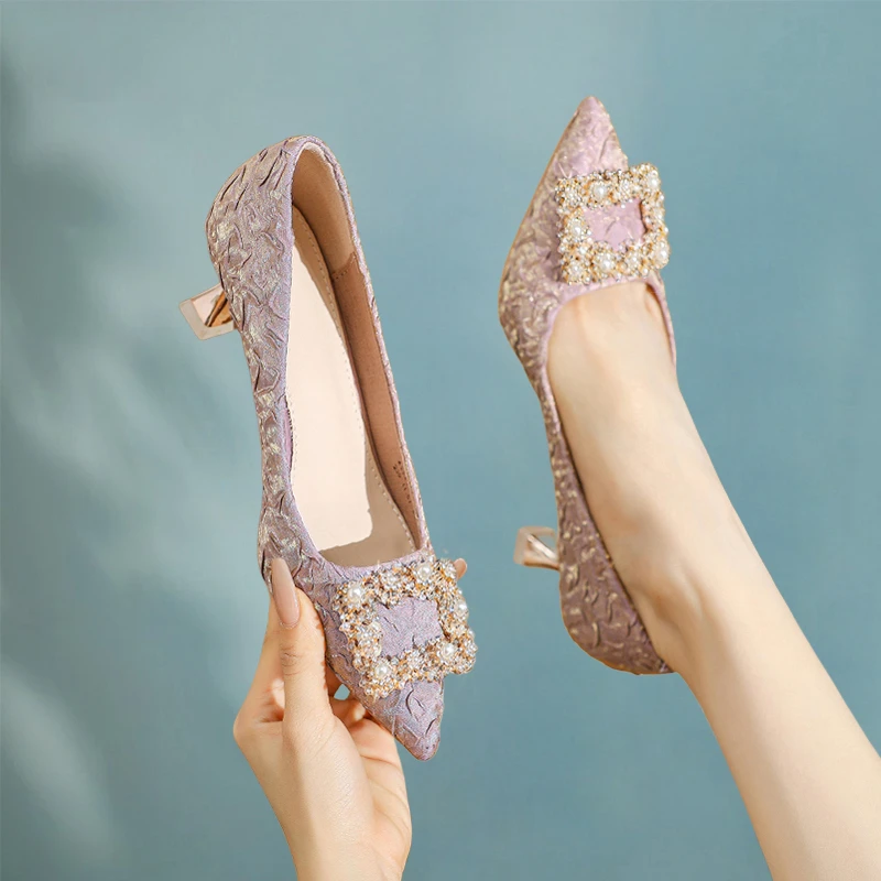 2025新款法式细跟高跟鞋小猫跟气质百搭尖头浅口水钻单鞋