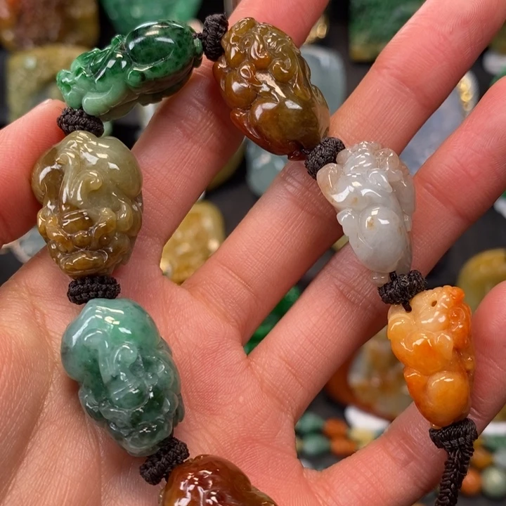 翡翠未镶嵌颈饰缅甸天然翡翠A货