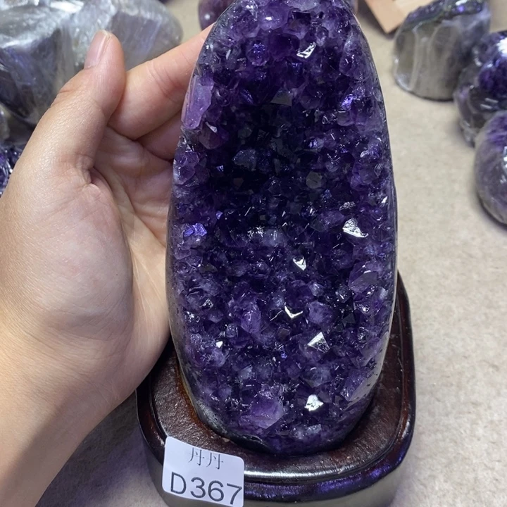 未镶嵌水晶大型摆件（非配饰）