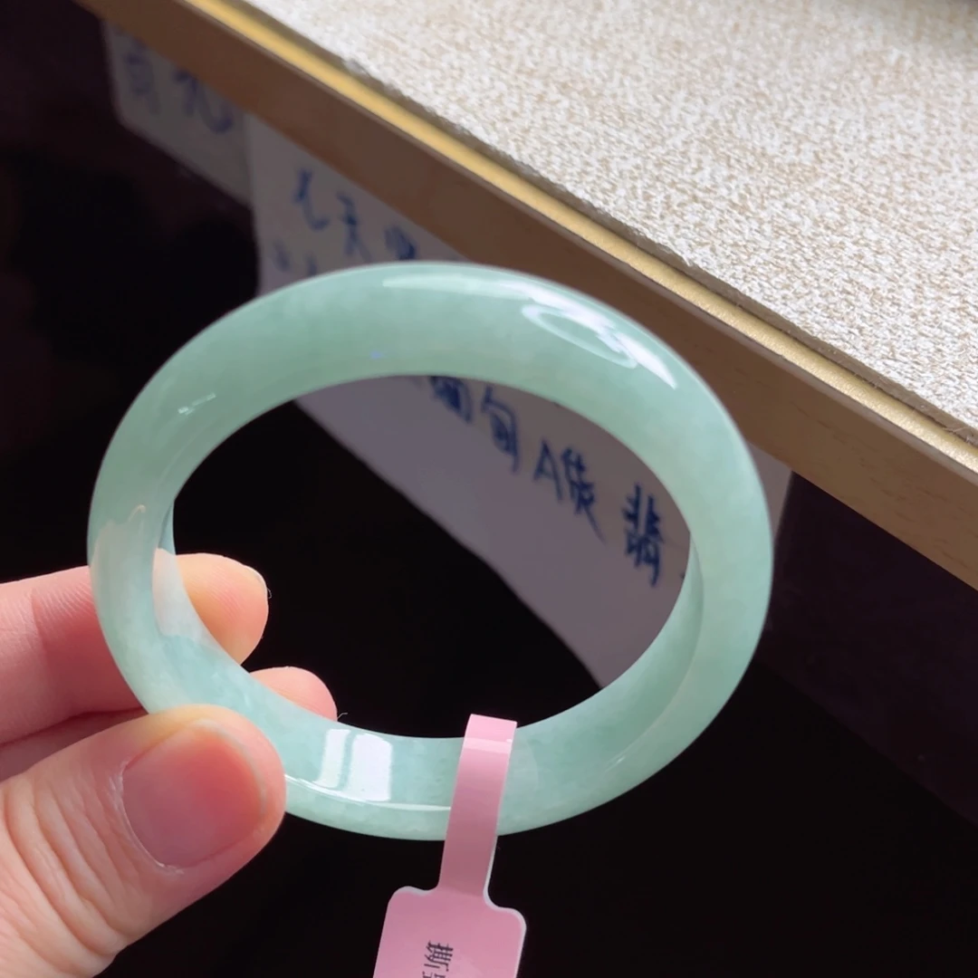 翡翠未镶嵌手镯手镯