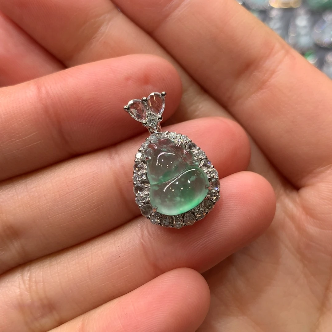 翡翠颈饰18K金镶嵌用****5吊坠