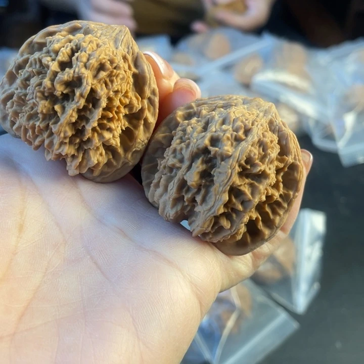 文玩核桃把件满天星22.8