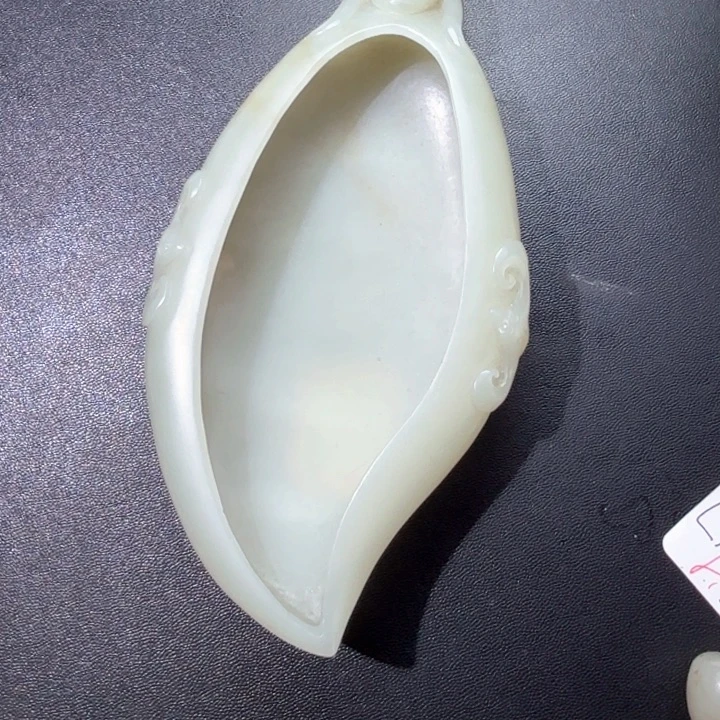 和田玉未镶嵌挂件用****1