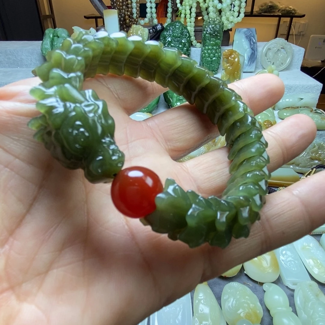 和田玉未镶嵌手串