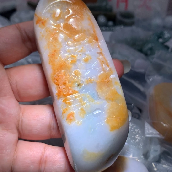 翡翠未镶嵌颈饰保真天然A货翡翠