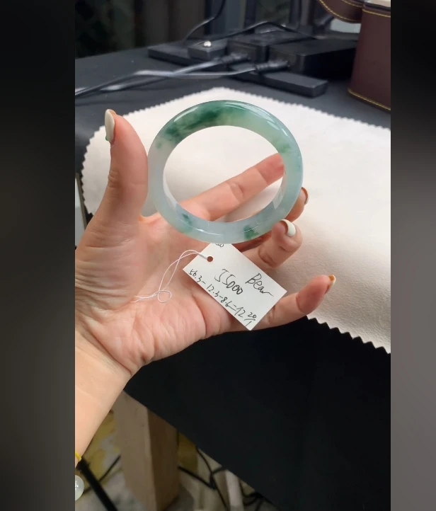 【云端·二亿】 翡翠手镯 下单联系小耳机#50