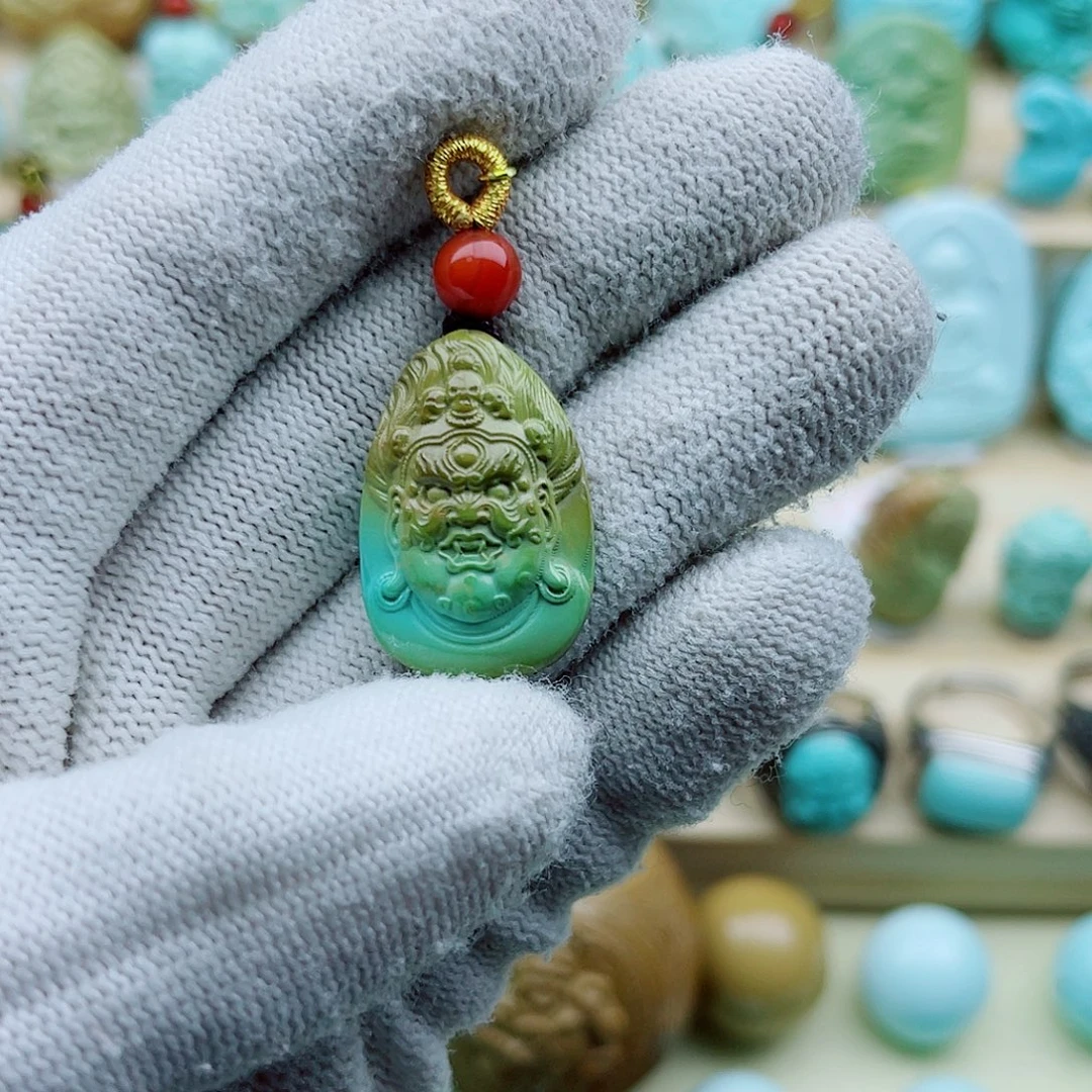 绿松石未镶嵌珠宝奇石