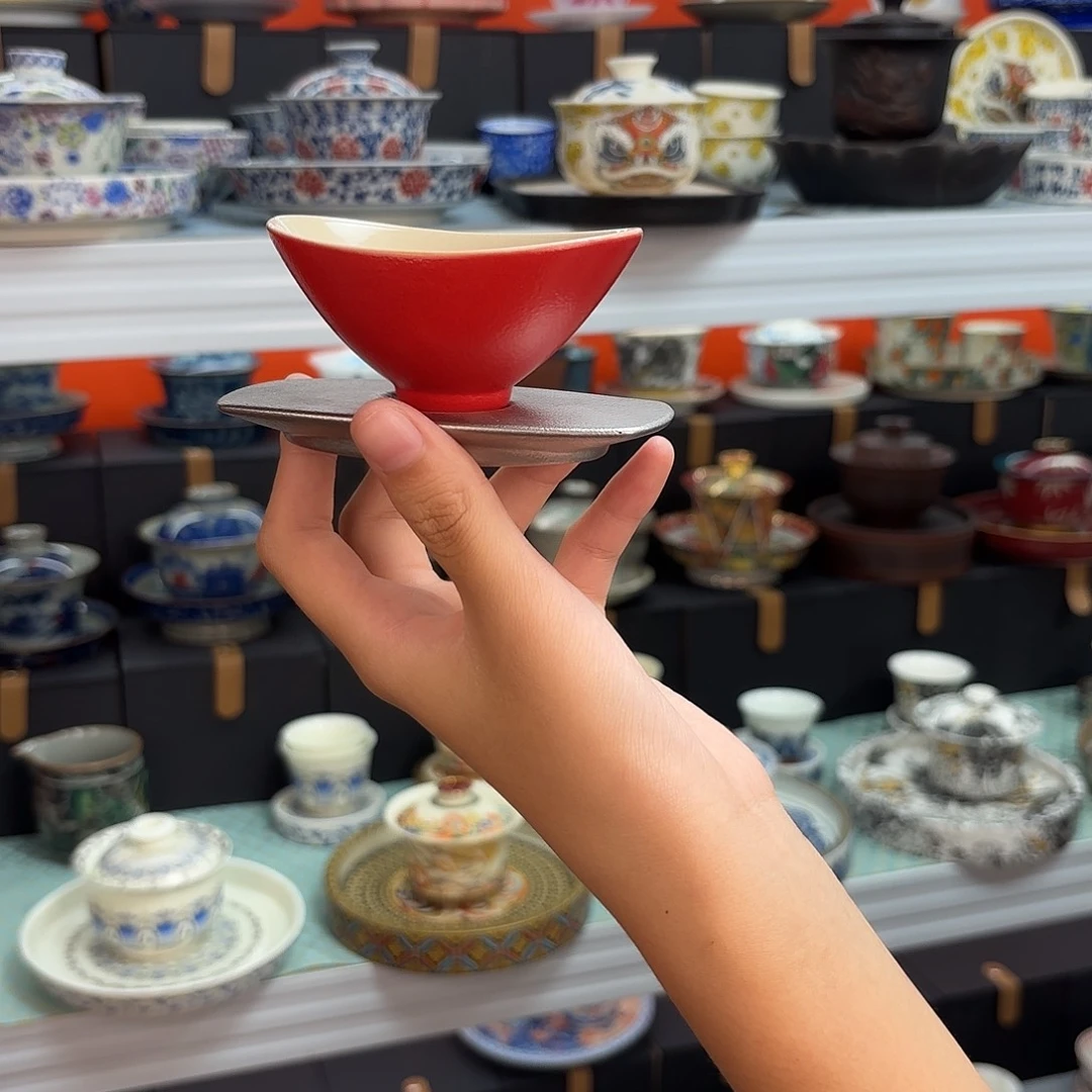 茶具是指由两块金属