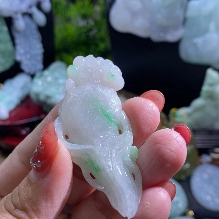 【闪购商品】颈饰未镶嵌翡翠人参