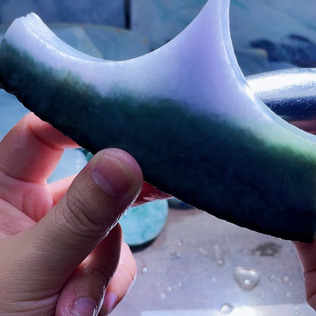 翡翠未镶嵌颈饰毛料45