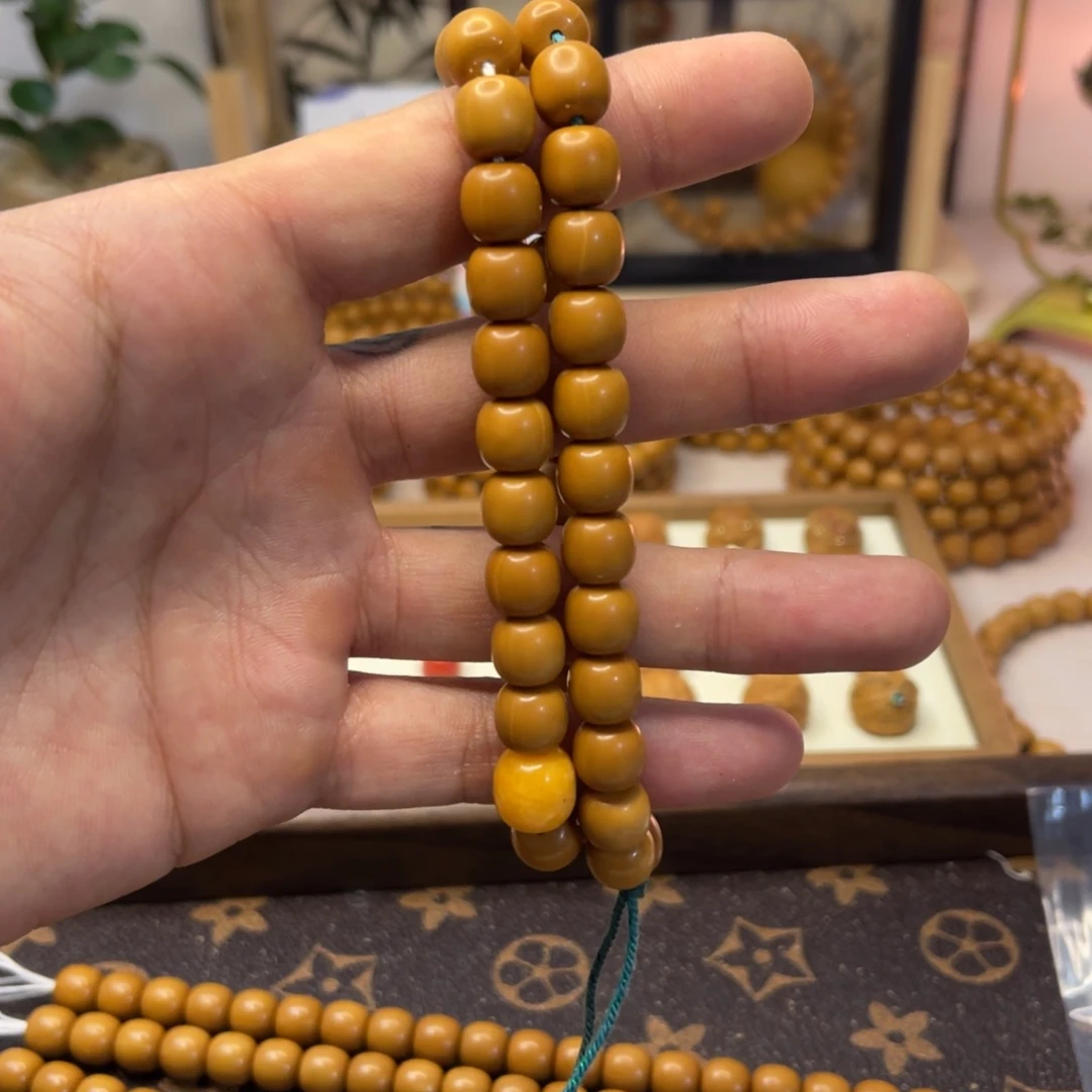 z***€吊坠猴头核桃猴头老型2串