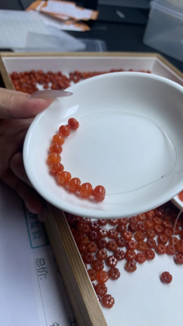 翡翠散珠30颗多样性发货