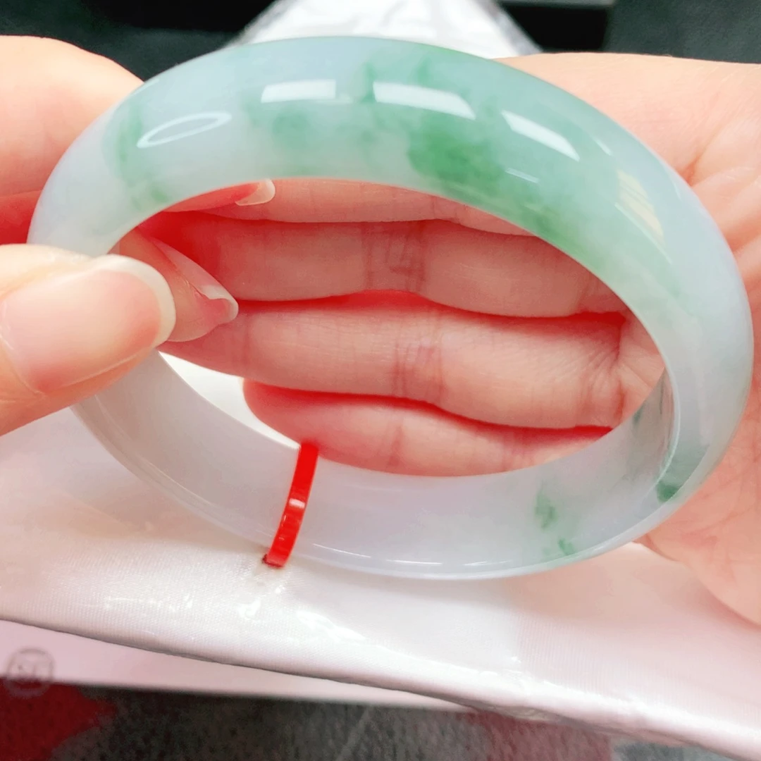 翡翠未镶嵌手镯60圈