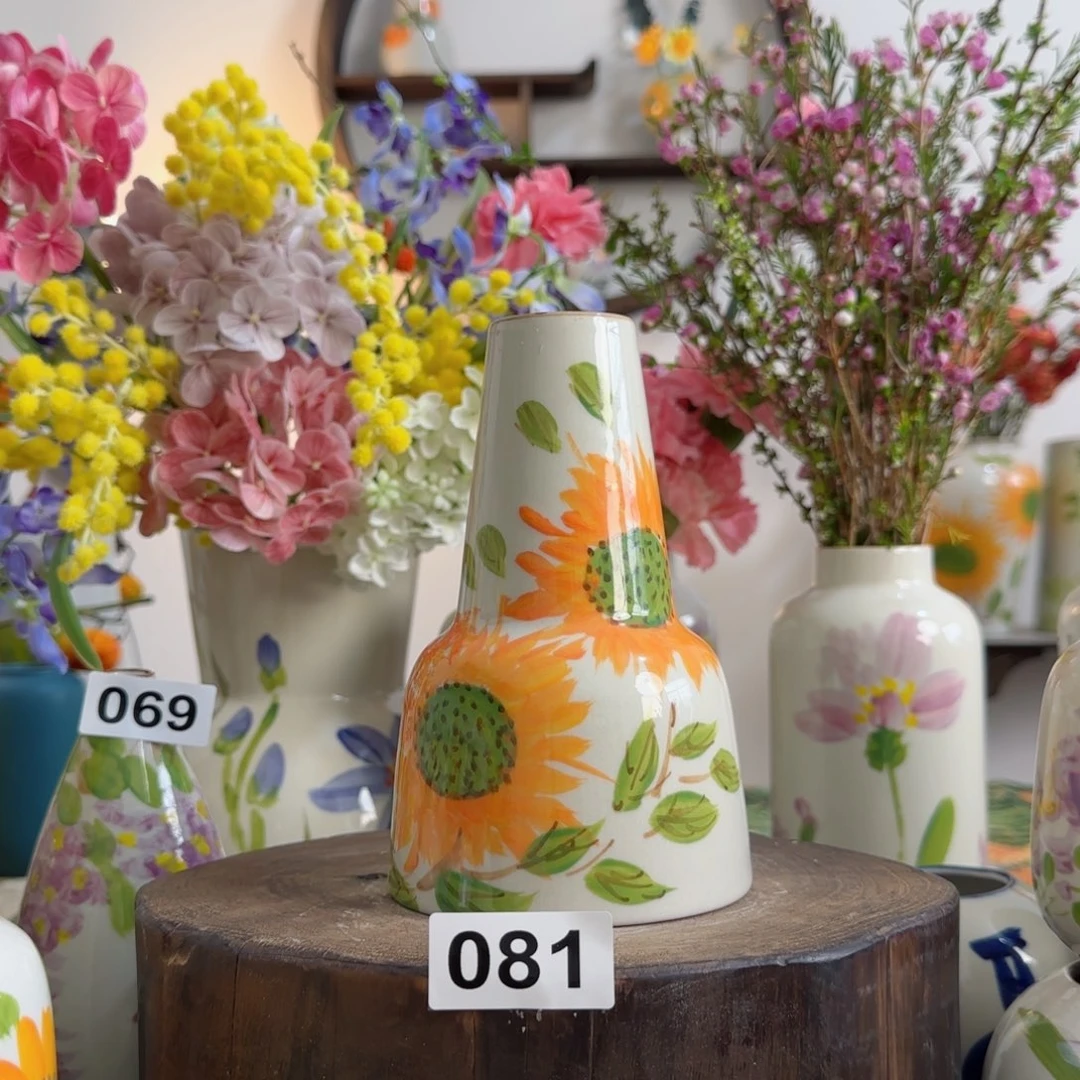 摆件景德镇陶瓷手绘小花瓶摆件无孔