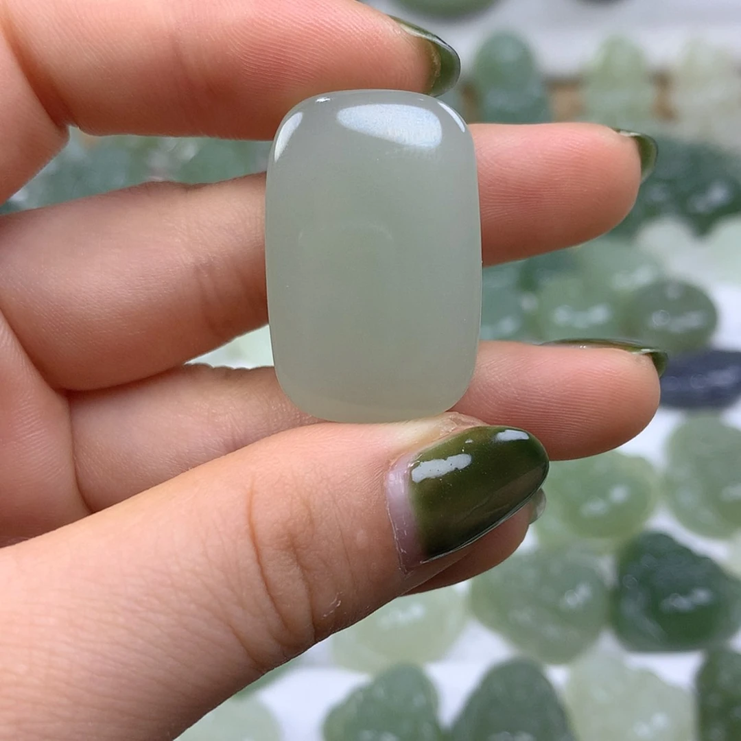 【闪购商品】颈饰未镶嵌和田玉