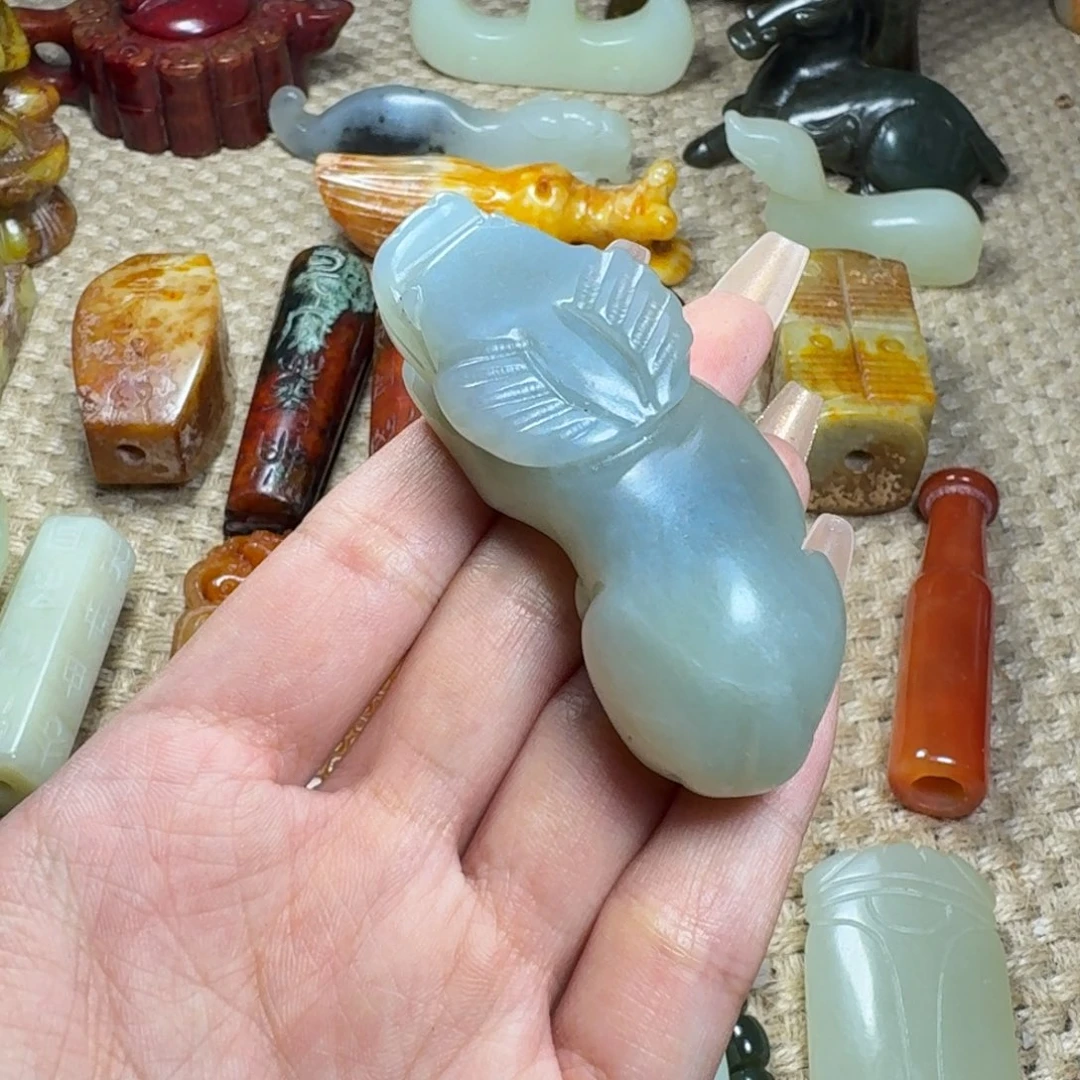 翰***芳吊坠白玉菩提挂件