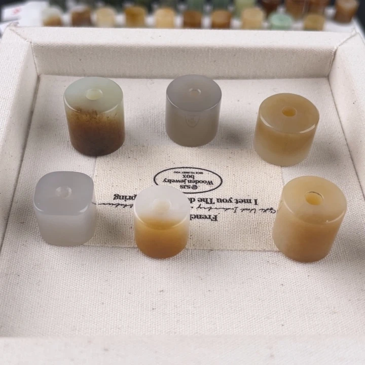 和田玉（糖玉）未镶嵌手链