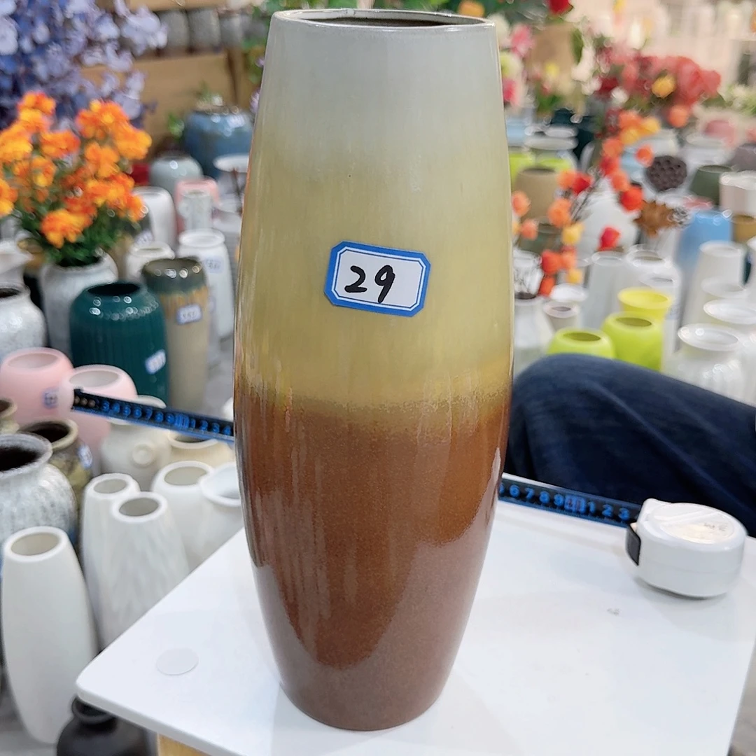 29号陶瓷高31厘米微瑕一个