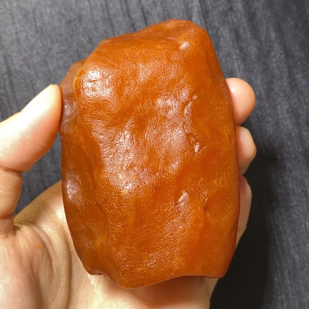 定制琥珀小**课琥珀蜜蜡吊坠