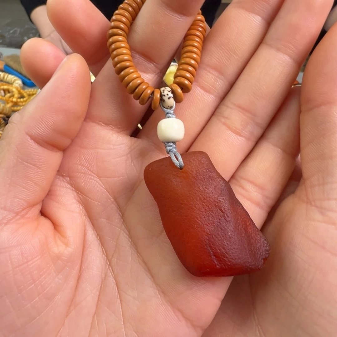 蜜蜡裸石未镶嵌琥珀