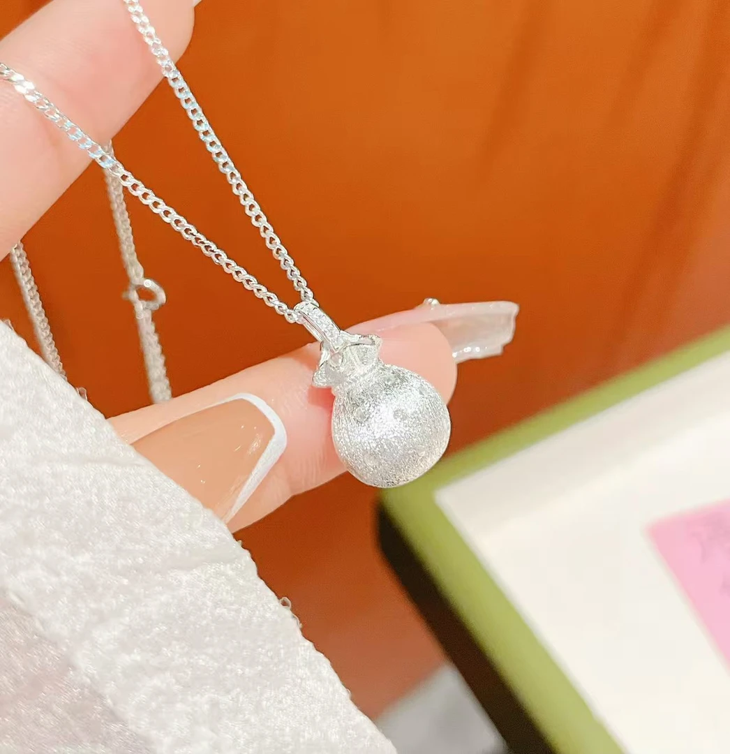 坠链均足银 气质轻奢简约百搭镶钻拉丝钱袋套链