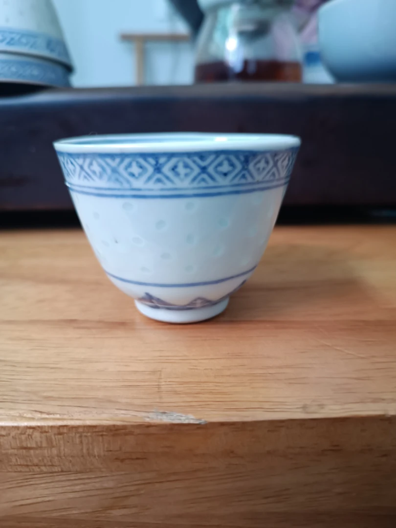 青花玲珑瓷主人杯