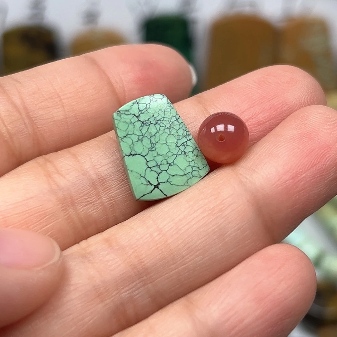 山***客南红玛瑙未镶嵌珠宝奇石