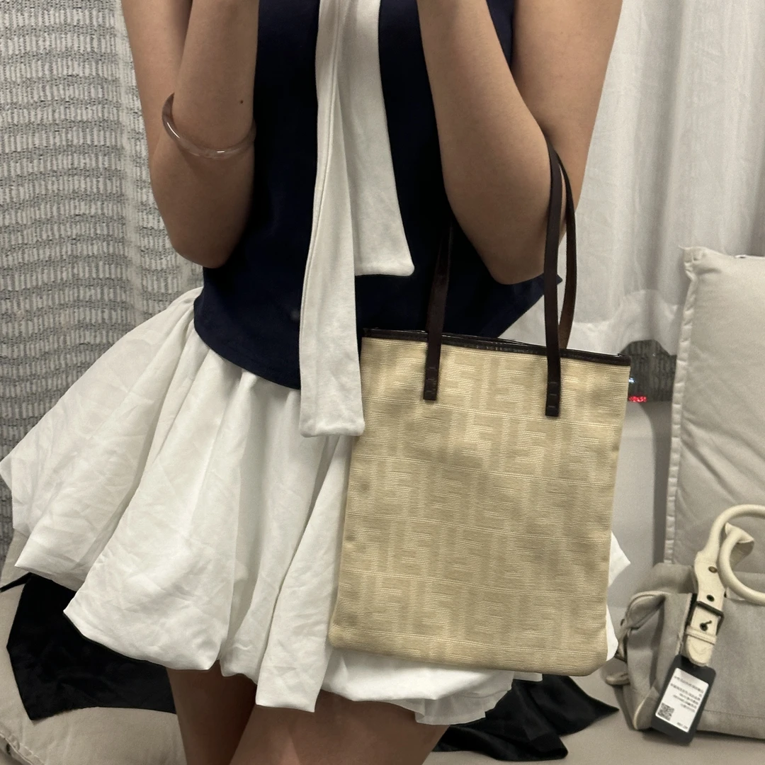 95新 FENDI/芬迪 Fendi老花手提子母包/4354871