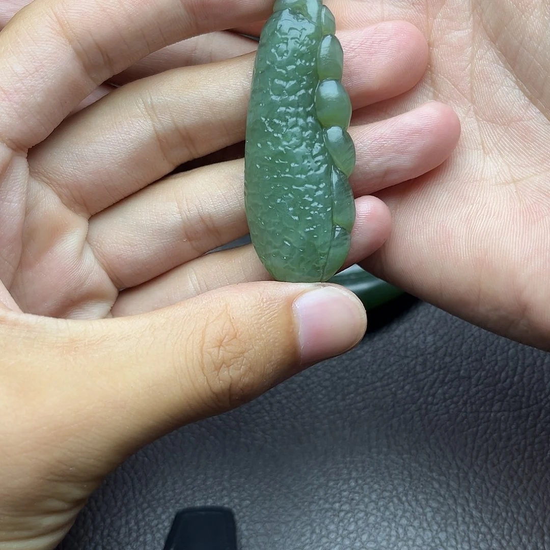 和田玉未镶嵌颈饰福瓜