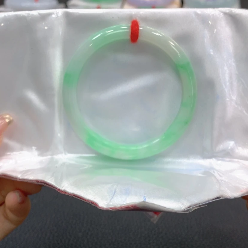 【闪购商品】翡翠手镯未镶嵌翡翠