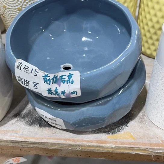 多肉绿植陶瓷花盆9.9包邮，有孔