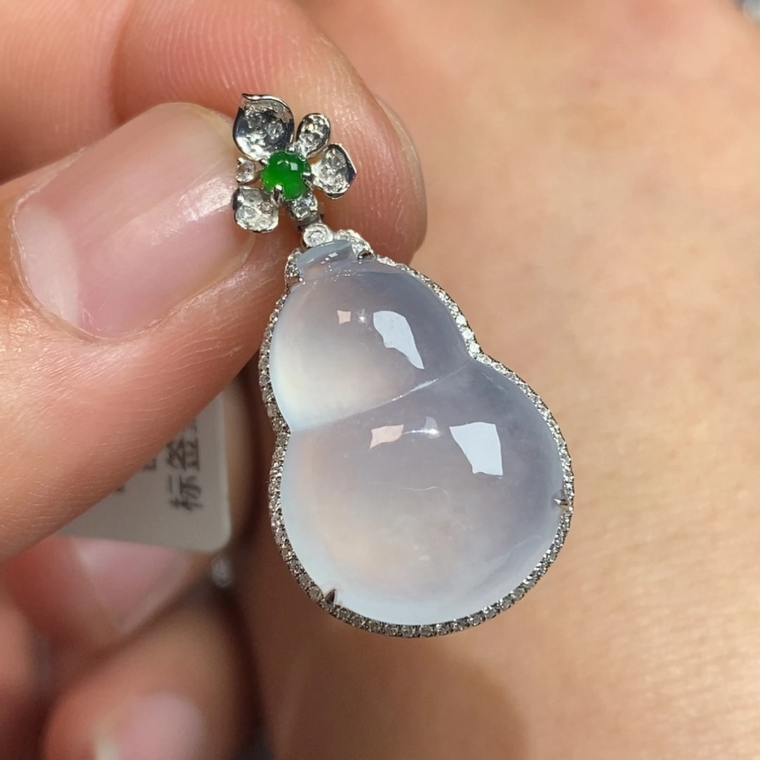 翡翠颈饰18K金镶嵌葫芦