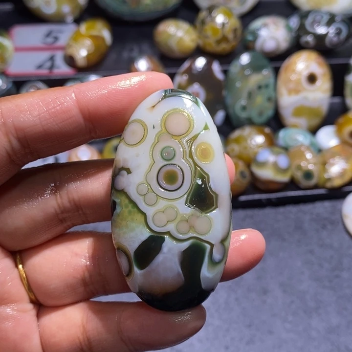 玛瑙/玉髓未镶嵌珠宝半成品94