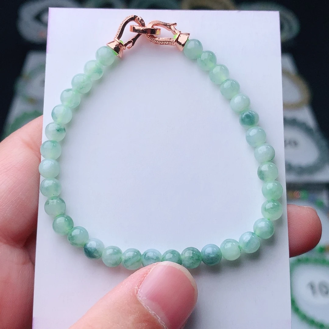 翡翠手串未镶嵌翡翠