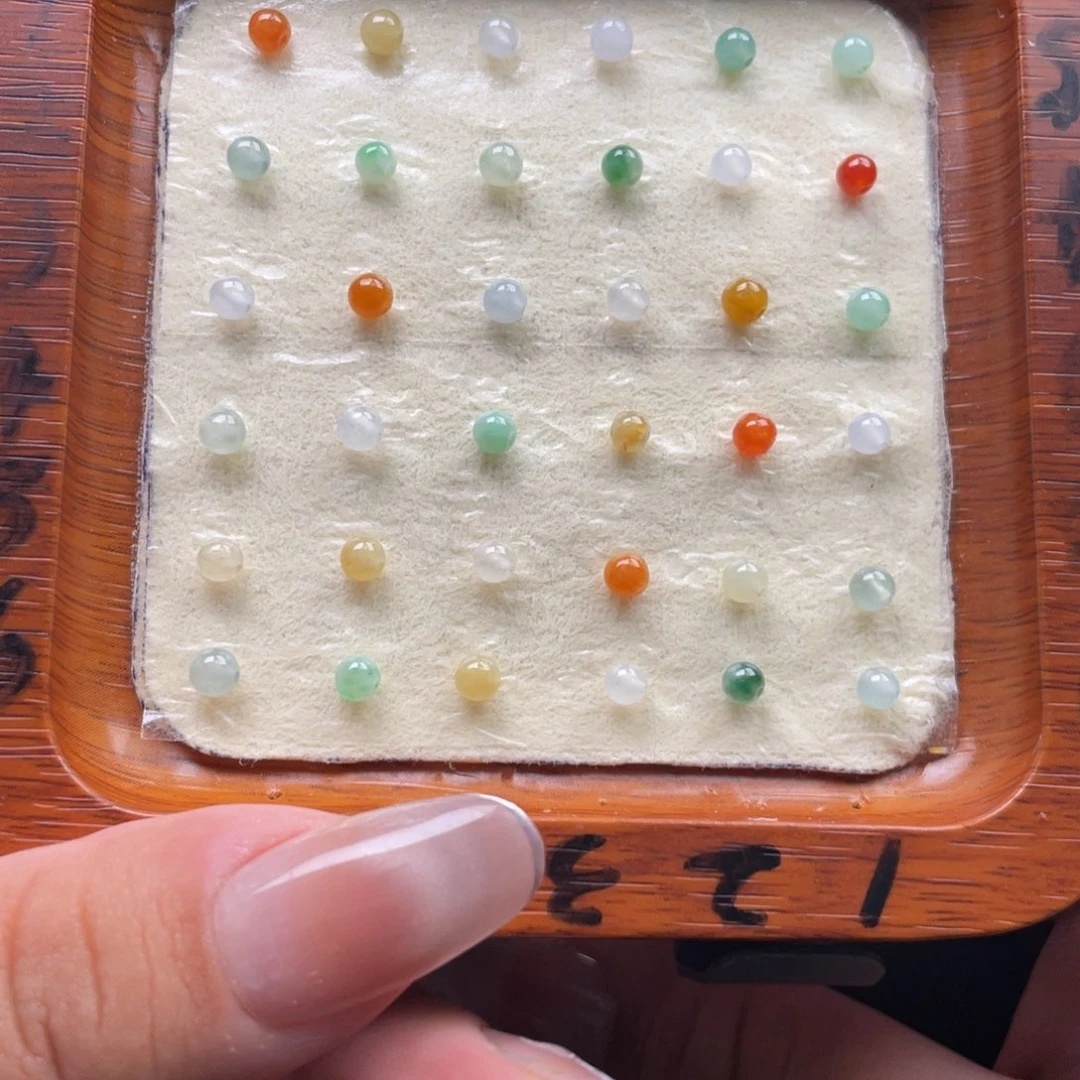 颈饰未镶嵌翡翠99999999999999