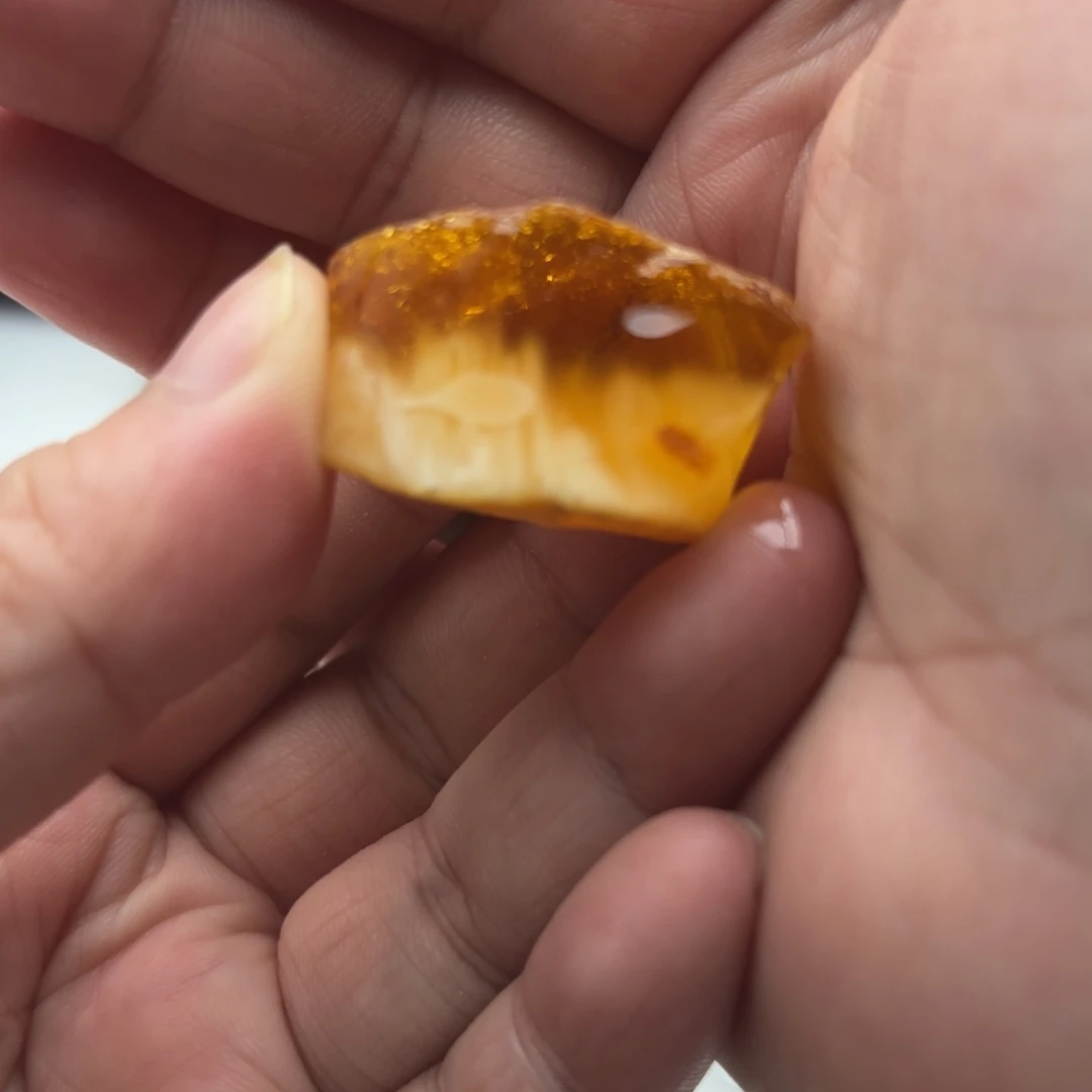 定制琥珀未镶嵌L**g琥珀