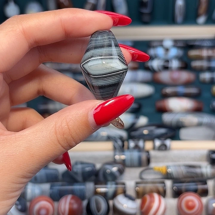 玛瑙/玉髓合金珠宝奇石