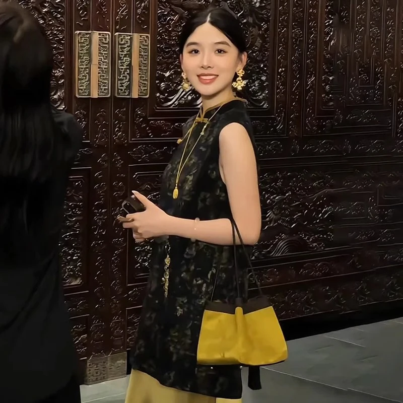 新中式国风女装知性风盘扣上衣2025夏季新款复古洋气衣服唐装背心